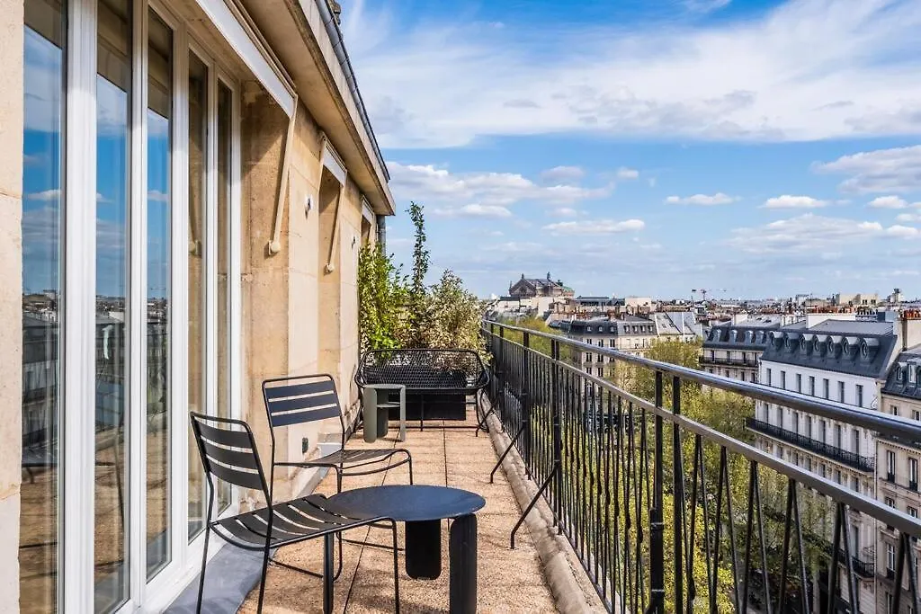 Haussman Palace Apartment *